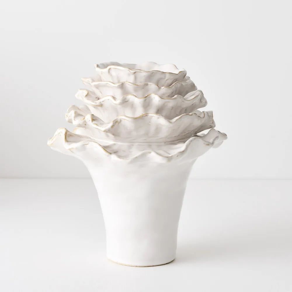 Claudia Vase